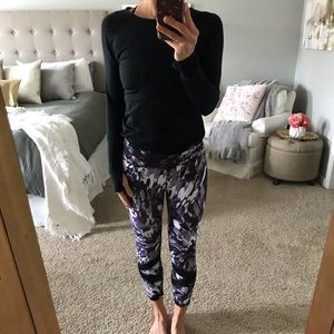 **SOLD THROUGH MERC*^%***GAIAM crop yoga leggings